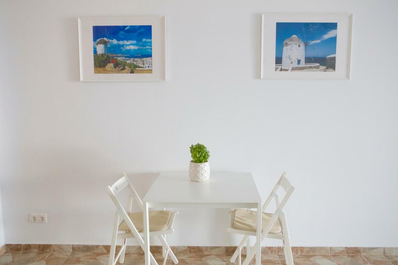 Mediterranean Sandy Beach Apartment 托隆 外观 照片
