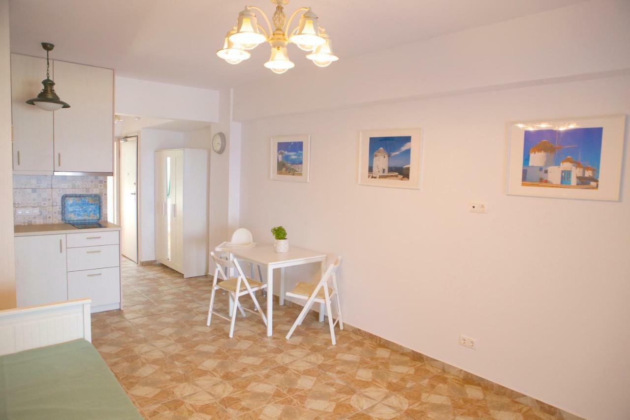 Mediterranean Sandy Beach Apartment 托隆 外观 照片